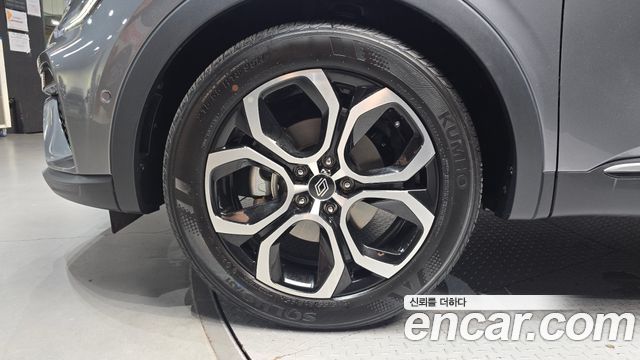 Renault Samsung Arkana 1.6 E-TECH Iconic - фото 4