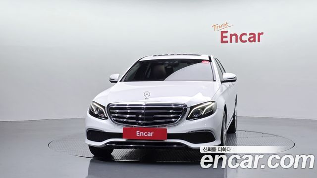 Mercedes-Benz E-Class W213 E300 4MATIC Exclusive - фото 2