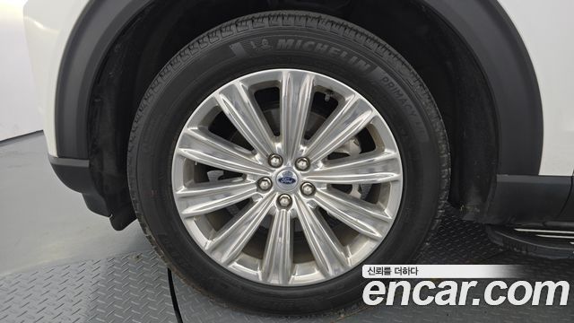 Ford Explorer 6-го поколения 2.3 LimIted 4WD - фото 4