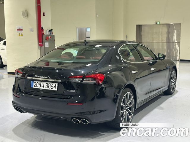 Maserati Ghibli 2.0 GT 3rd - фото 1