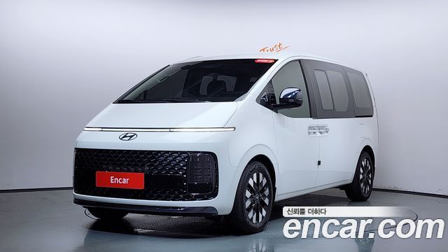 Hyundai Staria Lounge 9-Seater Prestige - фото 0