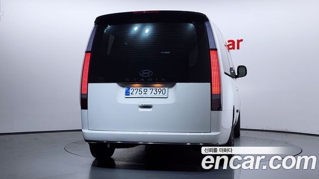 Hyundai Staria Lounge 9-Seater Prestige - фото 3