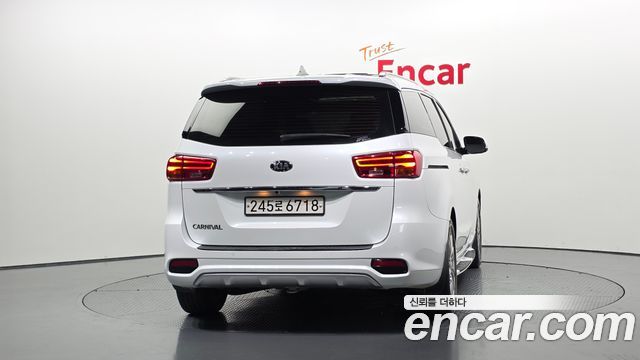 Kia Carnival Новый 9-Seater Noblesse Special - фото 3