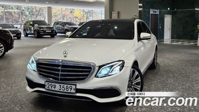 Mercedes-Benz E-Class W213 E400 4MATIC Exclusive - фото 0