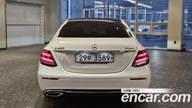 Mercedes-Benz E-Class W213 E400 4MATIC Exclusive - фото 3