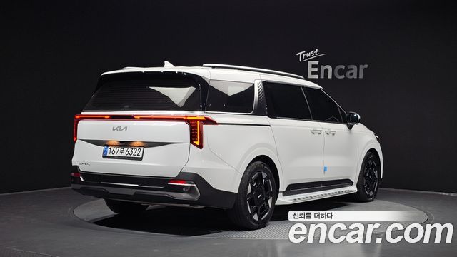 Kia Carnival Новый 4-го поколения 7-Seater Signature - фото 1