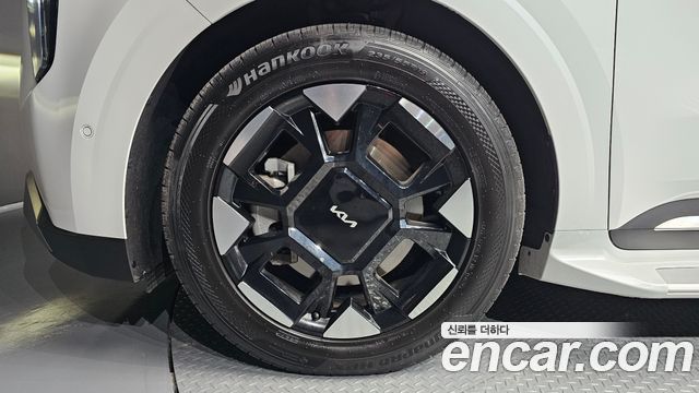 Kia Carnival Новый 4-го поколения 7-Seater Signature - фото 4