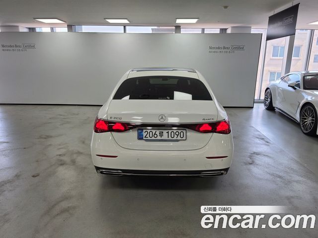 Mercedes-Benz E-Class W214 E300 4MATIC Exclusive - фото 3