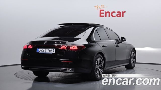 Mercedes-Benz E-Class W214 E200 Avantgarde - фото 1