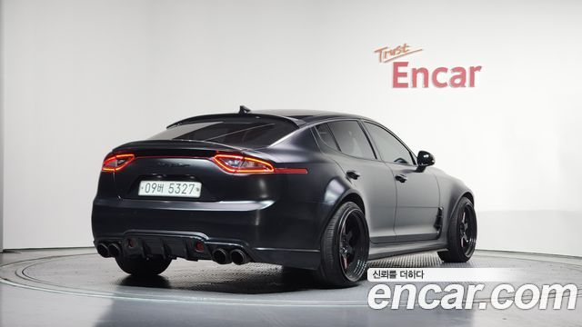 Kia Stinger 2.2 Diesel 2WD Dream Edition - фото 1