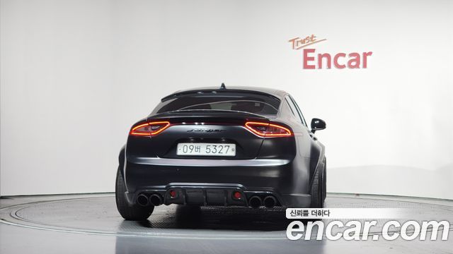 Kia Stinger 2.2 Diesel 2WD Dream Edition - фото 3