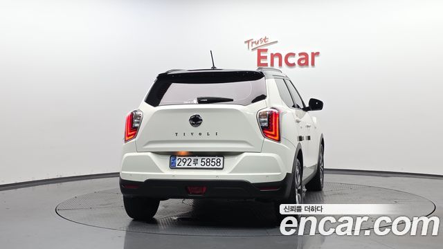 SsangYong Tivoli Gasoline 1.5 2WD V5 - фото 2