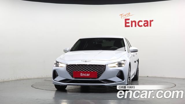 Genesis G70 2.0T Supreme - фото 2