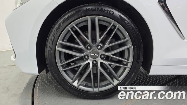 Genesis G70 2.0T Supreme - фото 4