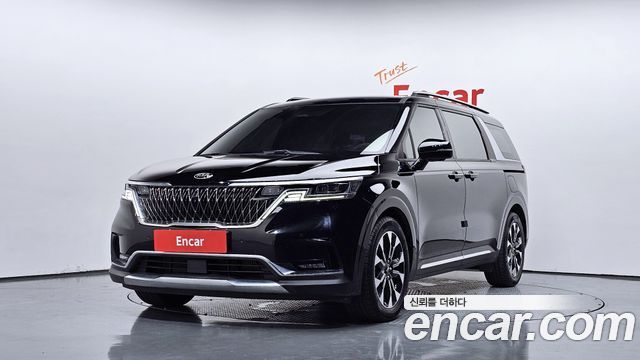 Kia Carnival 4-го поколения 9-Seater Signature - фото 0