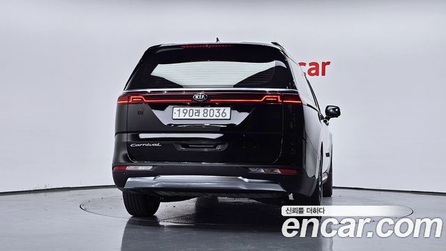 Kia Carnival 4-го поколения 9-Seater Signature - фото 3