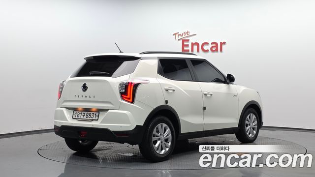 SsangYong Tivoli Gasoline 1.5 2WD V3 - фото 1