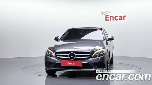 Mercedes-Benz C-Class W205 C200 - фото 2