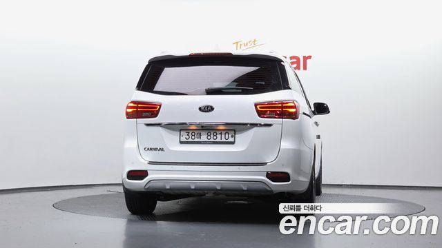 Kia Carnival Новый 9-Seater Prstige - фото 3