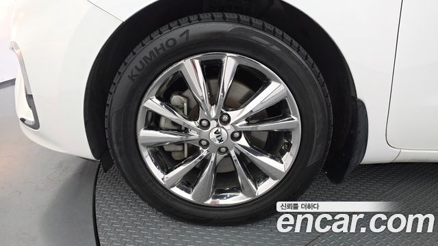 Kia Carnival Новый 9-Seater Prstige - фото 4