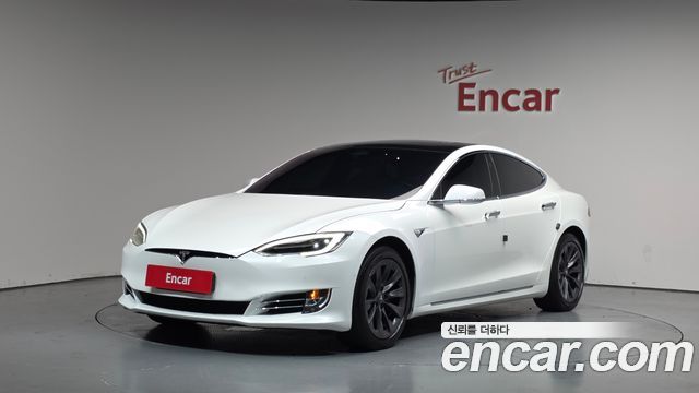 Tesla Model S Long Range - фото 0