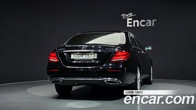 Mercedes-Benz E-Class W213 E220d 4MATIC Exclusive - фото 3