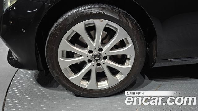 Mercedes-Benz E-Class W213 E220d 4MATIC Exclusive - фото 4
