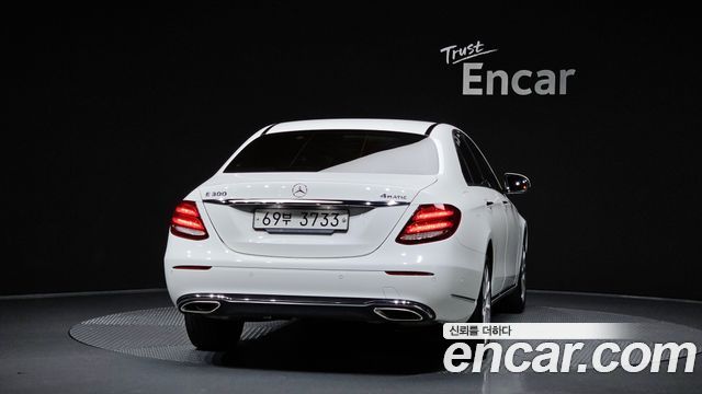 Mercedes-Benz E-Class W213 E300 4MATIC Exclusive - фото 3