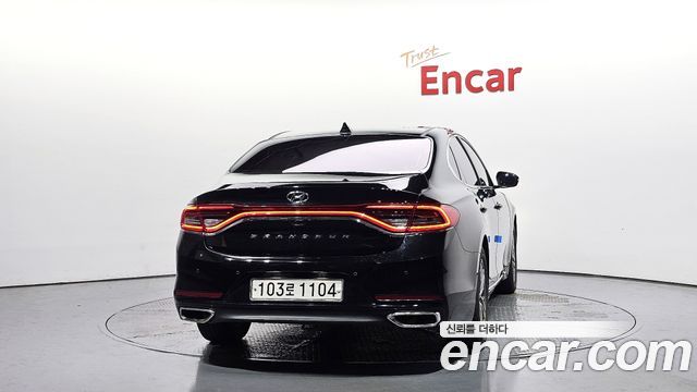 Hyundai Grandeur IG 3.0 LPi Modern (Rental Car) - фото 3