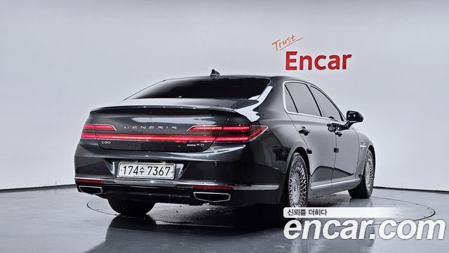 Genesis G90 5.0 AWD Prestige - фото 1