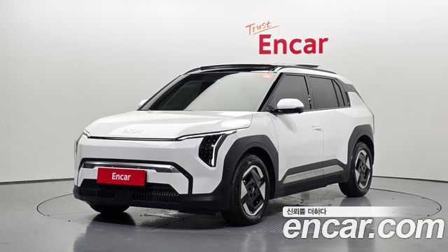 Kia EV3 Long Range 2WD Earth - фото 0