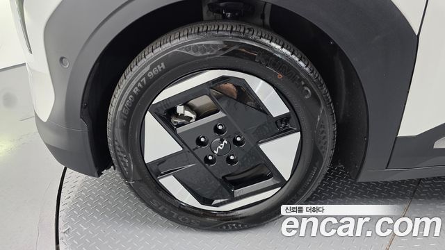 Kia EV3 Long Range 2WD Earth - фото 4