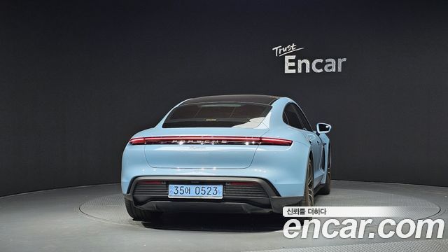 Porsche Taycan Base - фото 3