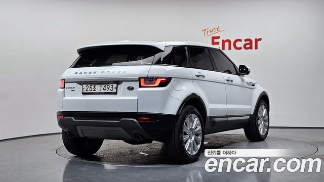 Land Rover Range Rover Evoque 2.0 TD4 HSE - фото 0