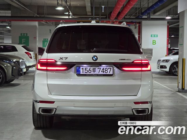 BMW X7 G07 xDrive 40i Design Pure Excellence 7-Seater - фото 2