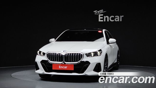 BMW 5-Series G60 530i xDrive M Sport - фото 2