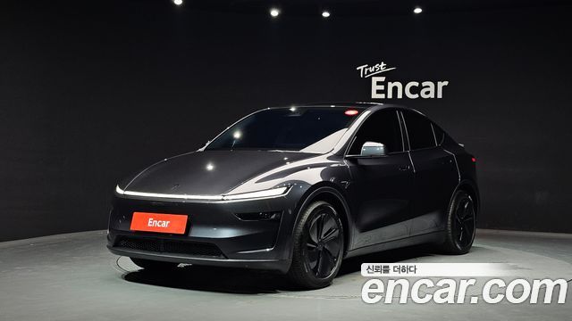 Tesla Model Y RWD - фото 0