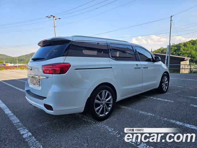 Kia Carnival Новый 9-Seater Noblesse Special - фото 4