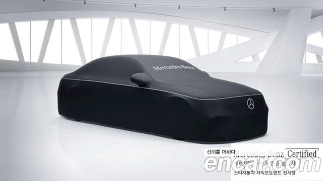 Mercedes-Benz EQB X243 EQB300 4MATIC AMG Line - фото 0