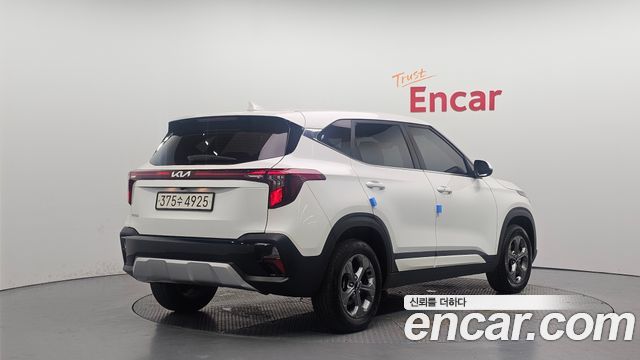 Kia Seltos Новый Gasoline 2.0 2WD Prestige - фото 1