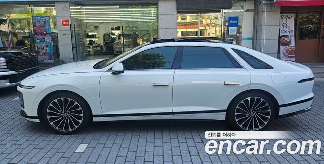 Hyundai Grandeur GN7, гибрид Calligraphy - фото 1