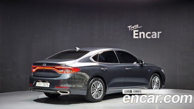 Hyundai Grandeur IG, гибрид Exclusive Special - фото 1
