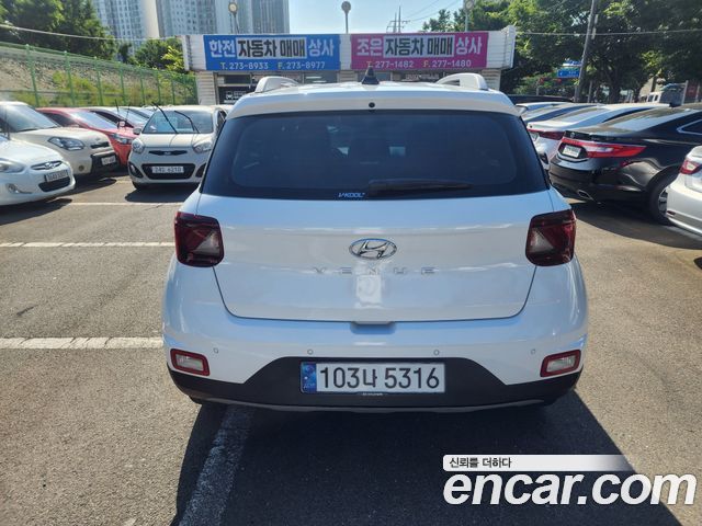 Hyundai Venue 1,6 Premium - фото 3