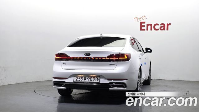 Kia K7 Premier, гибрид Signature - фото 3