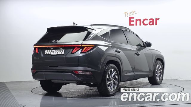 Hyundai Tucson NX4, гибрид Inspiration 2WD - фото 1