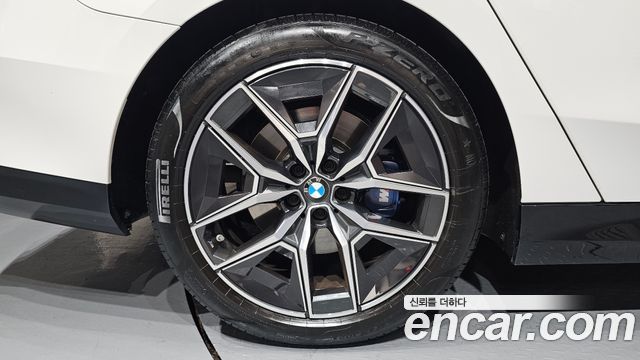 BMW 5-Series G60 520i M Sport - фото 4