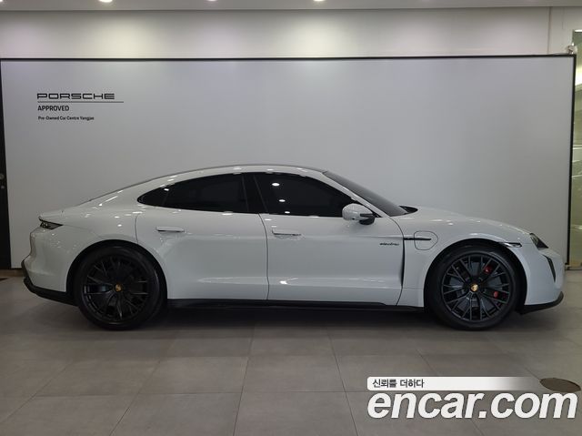 Porsche Taycan GTS - фото 4