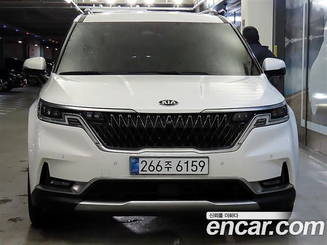 Kia Carnival 4-го поколения 9-Seater Signature - фото 1