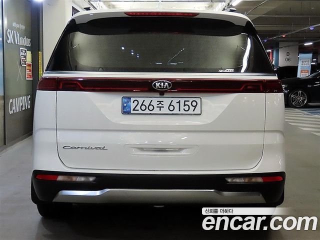 Kia Carnival 4-го поколения 9-Seater Signature - фото 4