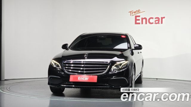 Mercedes-Benz E-Class W213 E220d Exclusive - фото 2